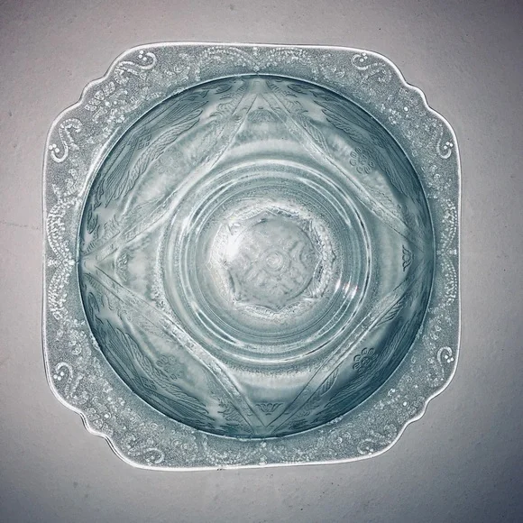 Vintage Indiana Recollection Blue Glass Bowl - Picture 2 of 4